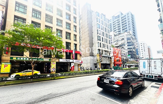 皇翔桂冠黃金店面(S-Darts)周邊環境